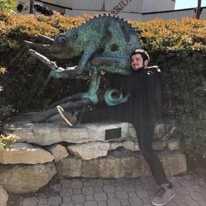 Meet your Posher, Bobby